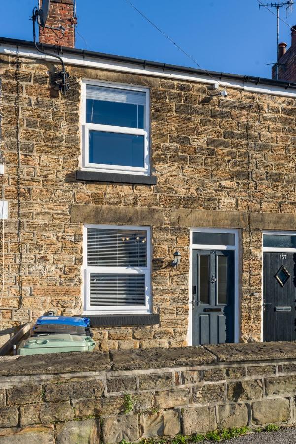 Cosy 2 Bed Home Chesterfield Bagian luar foto